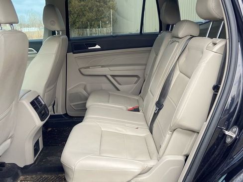 Used 2021 Volkswagen Atlas SEL image 12