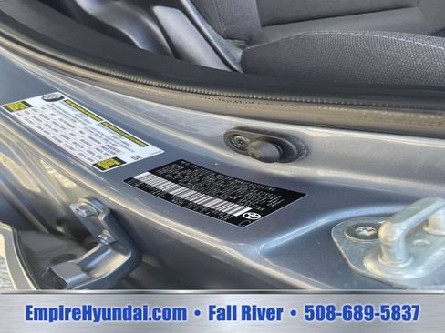 Used 2025 Toyota Corolla LE FWD image 18