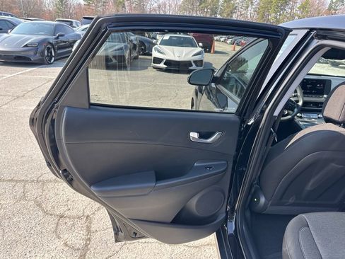 Used 2023 Hyundai Kona SE w/ Cargo Package image 24