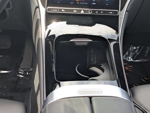Certified 2025 Mercedes-Benz GLC 300 image 20