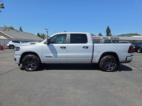 New 2026 RAM 1500 Big Horn AWD/4WD image 11
