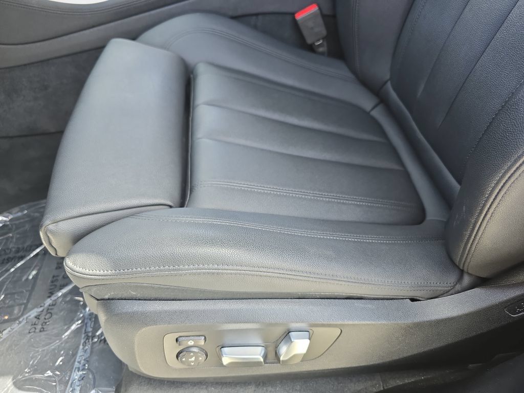 Used 2020 BMW X5 sDrive40i w/ Convenience Package RWD image 32