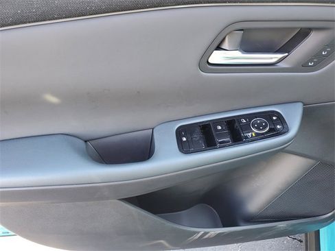 New 2026 Nissan Leaf Platinum+ w/ Cargo Package (Platinum+) image 19