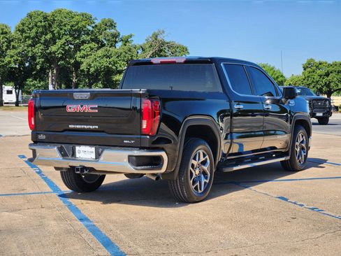Used 2022 GMC Sierra 1500 SLT RWD image 5