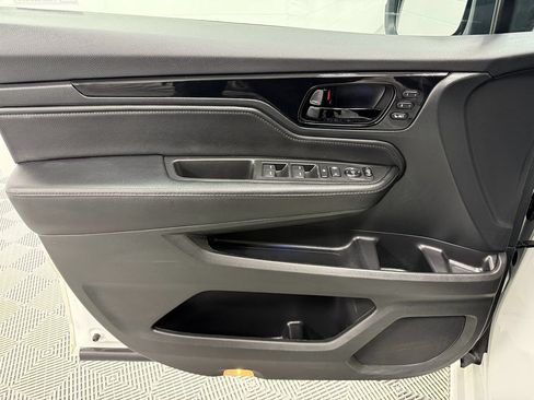 Used 2022 Honda Odyssey Touring image 9