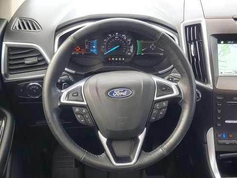 Used 2018 Ford Edge Titanium w/ Equipment Group 302A AWD/4WD image 28