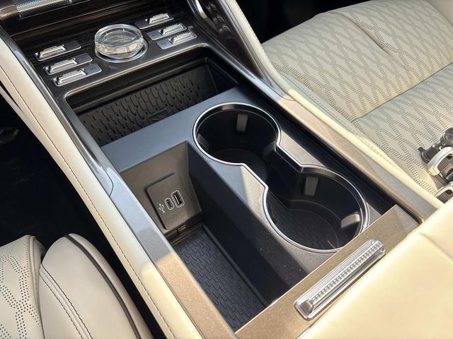New 2026 Lincoln Nautilus Black Label w/ Jet Appearance Package AWD/4WD image 30