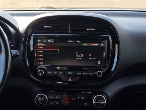 Used 2020 Kia Soul EX FWD image 21