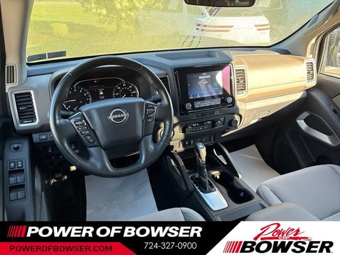 Used 2024 Nissan Frontier SV w/ Technology Package AWD/4WD image 12