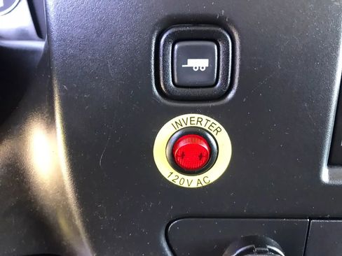 Used 2019 Chevrolet Express 2500 w/ Driver Convenience Package RWD image 19