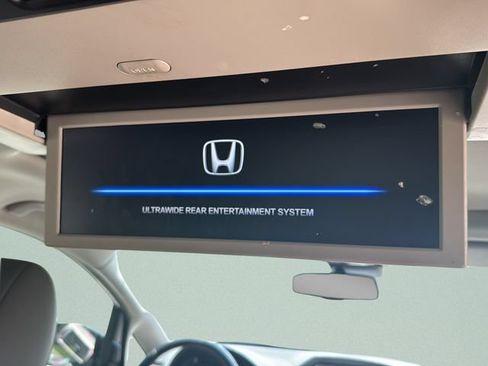Used 2016 Honda Odyssey Touring Elite image 24