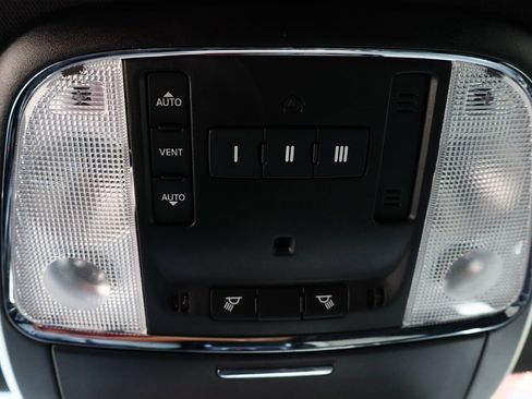 Used 2022 Dodge Charger Scat Pack image 26