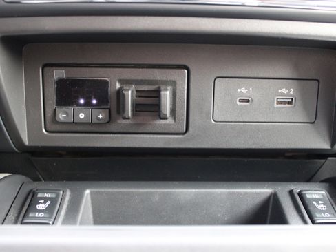 Certified 2024 Nissan Titan SV w/ SV Convenience Package image 16