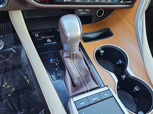 Used 2020 Lexus RX 450h AWD w/ Premium Package image 20