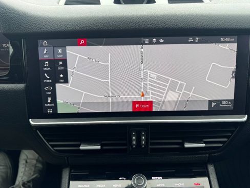 Used 2020 Porsche Cayenne AWD/4WD image 16