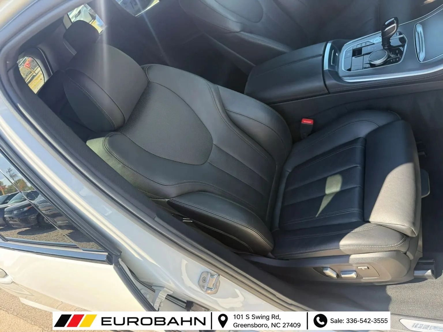 Used 2022 BMW X5 xDrive40i w/ M Sport Package AWD/4WD image 22