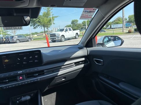 Used 2025 Kia K4 FWD image 47