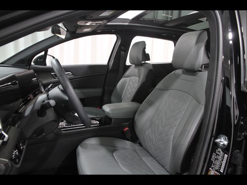 Used 2024 Kia Sportage X-Line w/ X-Line Premium Package AWD/4WD image 5