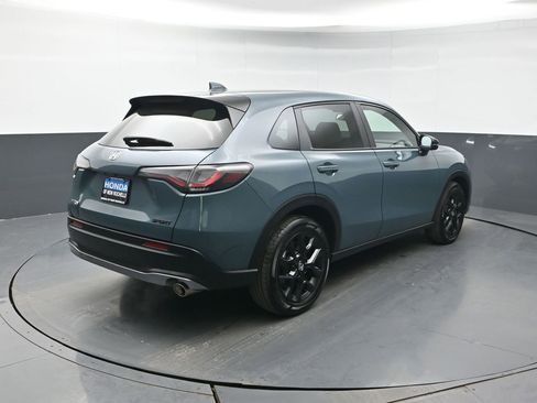 Used 2025 Honda HR-V Sport image 6