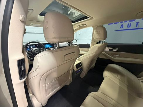 Used 2020 Mercedes-Benz GLS 450 4MATIC image 22