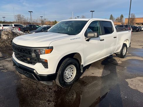 Used 2022 Chevrolet Silverado 1500 W/T w/ WT Value Package image 3