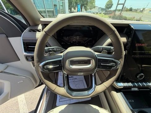 New 2026 GMC Yukon Denali w/ LPO, Floor Liner Package AWD/4WD image 9