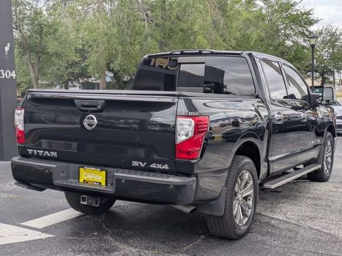 Used 2019 Nissan Titan SV w/ SV Convenience Package AWD/4WD image 5