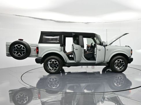 Certified 2024 Ford Bronco Outer Banks image 45