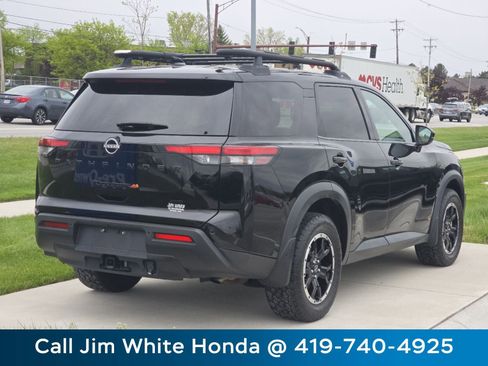 Used 2023 Nissan Pathfinder Rock Creek AWD/4WD image 18