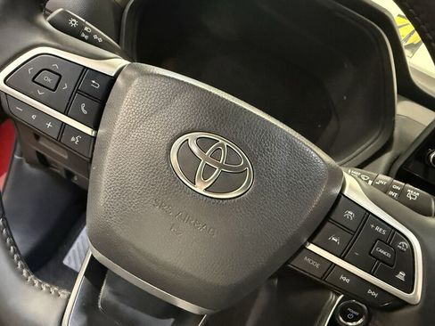 Used 2026 Toyota Grand Highlander AWD Hybrid image 20
