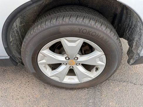 Used 2016 Subaru Forester 2.5i Premium image 14