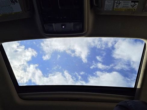 Used 2011 Toyota 4Runner SR5 w/ Convenience Pkg image 17