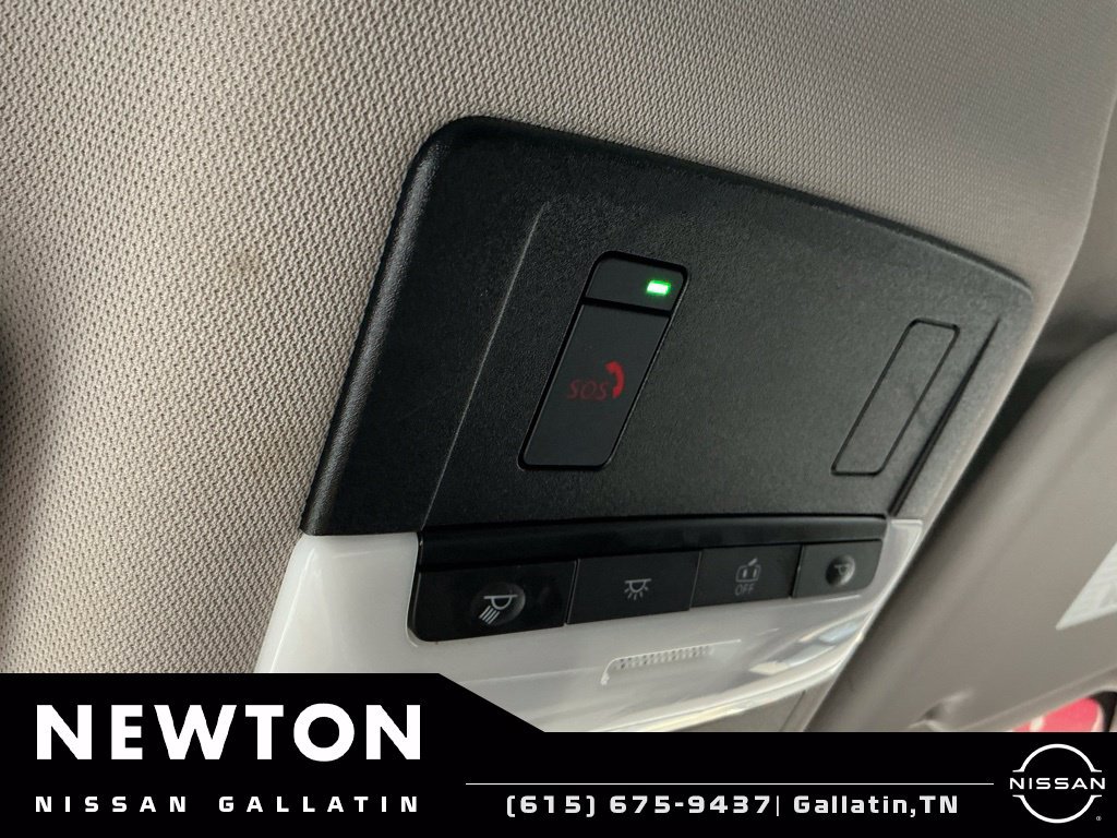 Used 2022 Nissan Rogue SV FWD image 26