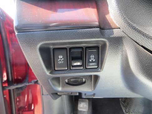 Used 2014 INFINITI Q60 Convertible w/ Premium Package image 21