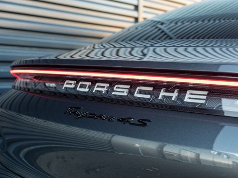 Used 2025 Porsche Taycan 4S image 41