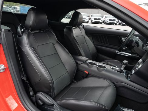 Used 2023 Ford Mustang GT Premium image 19