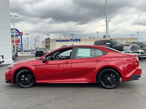 Used 2025 Toyota Camry SE w/ Multimedia Upgrade Package image 16