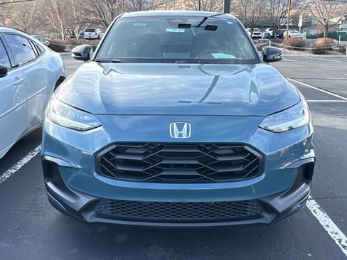 Used 2025 Honda HR-V Sport image 2