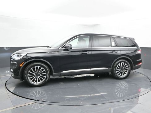 Used 2020 Lincoln Aviator Reserve w/ Equipment Group 201A image 5