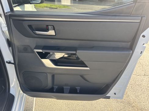 New 2025 Toyota Tundra Limited AWD/4WD image 30