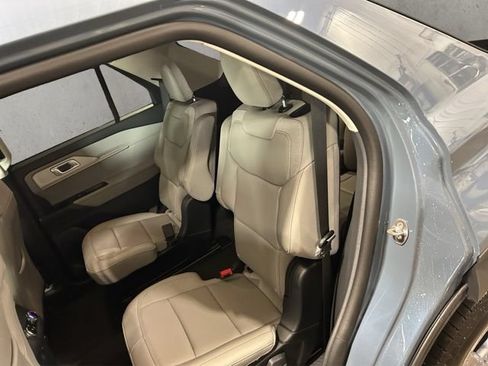 New 2026 Ford Explorer Active w/ Active Comfort Package AWD/4WD image 7
