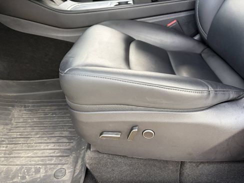 Used 2025 Tesla Model Y Long Range RWD image 22