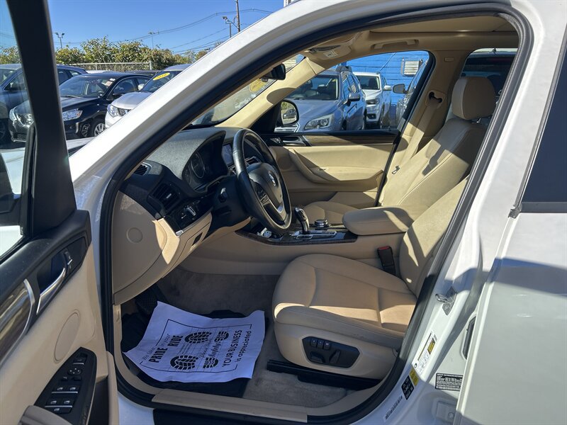 Used 2016 BMW X3 xDrive28i AWD/4WD image 9