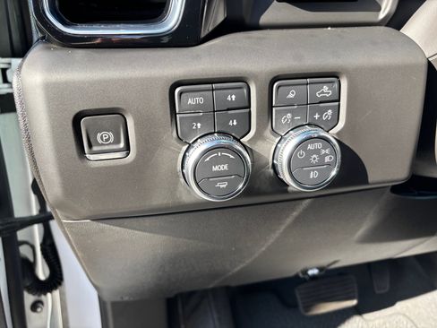 Used 2024 GMC Sierra 1500 Denali w/ Denali Reserve Package image 10