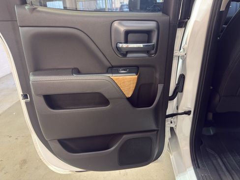 Used 2017 Chevrolet Silverado 1500 LTZ w/ Sport Package AWD/4WD image 29