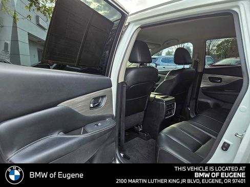Used 2016 Nissan Murano Platinum image 19