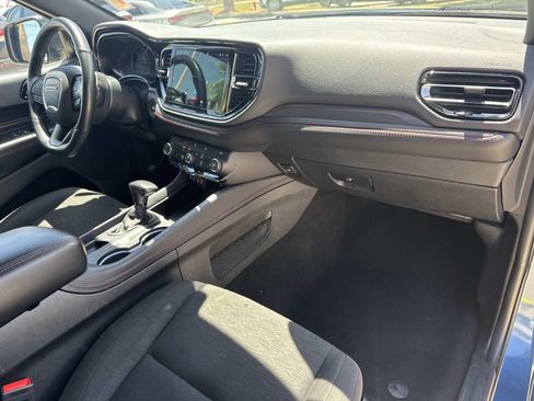 Used 2025 Dodge Durango GT RWD image 11
