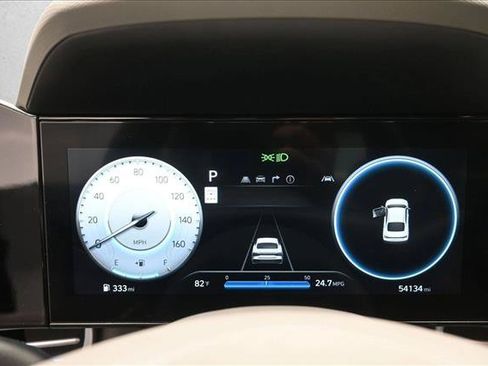 Used 2024 Hyundai Elantra SEL FWD image 18