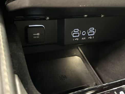 Used 2024 Jeep Wagoneer L Series II w/ Flexible Seating Group RWD image 26
