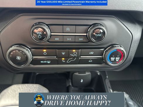 New 2025 Ford Bronco 4-Door image 17